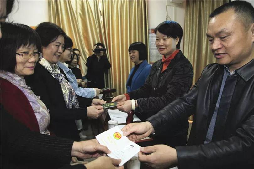 说明: https://mmbiz.qpic.cn/mmbiz_jpg/exB4kxnc9t6C7JS8uQZANsQQM5SCQQ8p43w38Jjy5G0RAlmSJPAnZJWblZfSINtBIsG73A8BUhfCoNibTlJnQwQ/640?wx_fmt=jpeg