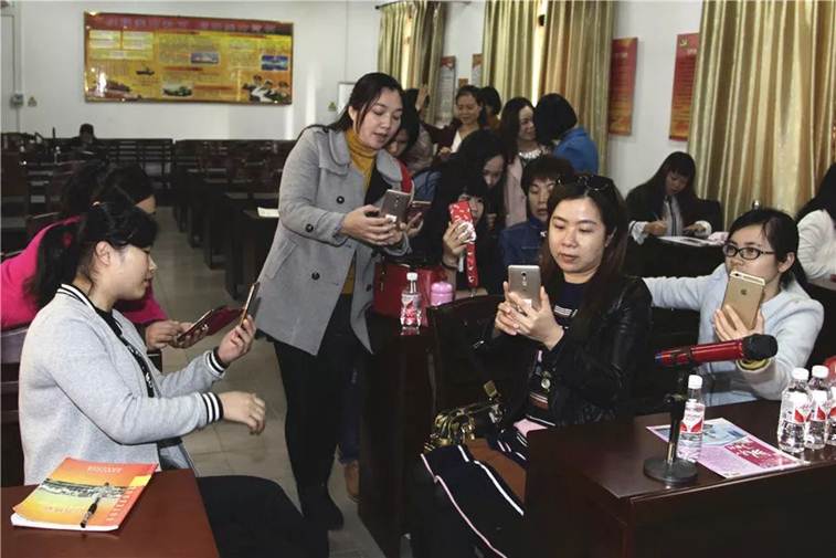 说明: https://mmbiz.qpic.cn/mmbiz_jpg/exB4kxnc9t6C7JS8uQZANsQQM5SCQQ8pS383WxB0PpCAia3MSvkzWiclKufHNZyT8JuDEIvHZmyjLv0daYoQx9mg/640?wx_fmt=jpeg